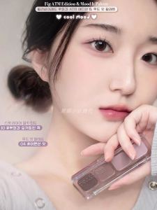 Lilybyred ฤดูใบไม้ร่วงมาใหม่ไม่มีดอกไม้ผลไม้ Series Eyeshadow Palette และ Lip Glaze ชุดแปดเฉดสีง่ายเพิ่มสี