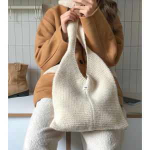 Fashionable Knitted Woolen Single Shoulder Bag for Women Spring 2024 Trendy Urban Style Tote Bag Mixed Material Daily Use