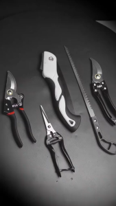 5PCS/SETS Garden Pruning Shears Straight Garden Scissors Premium Plant Shears Folding SawChicken Tail SawGarden Clippers Hand Tools for Cutting Flowers Trimming Plants Picking Fruits