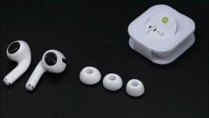 2Pcs Airpods Pro Silicone Eartips Air Pods Pro Plug In Soft Earbuds Karet Headset / Ear Tips Buds UNTUK AIRPODS PRO 1 2 Silicone Replacement 3 Size Eartips / Airpods Pro Silicone Earbud Karet Headset