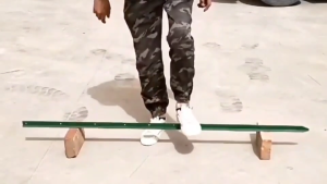 เสารั้วเหล็กหนา เสารั้วเหล็กหล่อสามเหลี่ยม สูง 1.3m 1.5m 1.8m รั้วสวน เสารั้วตาข่าย เสารั้วทั่วไป Y Post เสาล้อมสวน เสารั้วบ้าน เสารั้วใช้กับลวดตาข่าย【จัดส่งจากกรุงเทพฯ ใน 1 ชั่วโมง】