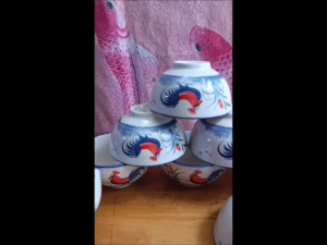 BỘ 10 CHÉN CƠM GỐM SỨ – HỌA TIẾT GÀ TRỐNG ĐÔNG HỒ Mang đậm hồn quê – Gắn kết mâm cơm Việt