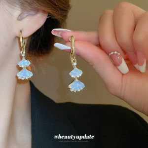 เข็มกลัดสีเงินคุณภาพดีพร้อมต่างหู ginkgo ใบหูดีไซน์ทันสมัยใหม่ผู้หญิง ที่มีสไตล์