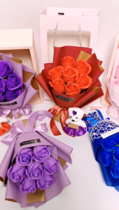 Rose Bouquet Bouquet of 7 roses with teddy bear and box Suitable for gift giving made from pure natural soap essential oil
