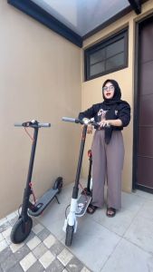 eBuy Skuter Elektrik Listrik Lipat 8.5 Inchi Daya Tahan Baterai 25km