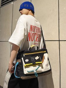 กระเป๋าสะพายข้างแบบลำลองขนาดใหญ่สำหรับเดินทาง กระเป๋าถือผู้หญิง กระเป๋าใส่รองเท้าแยกสี กระเป๋าสตั๊ดออกกำลังกาย สไตล์ลำลอง