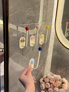 ตะขอแขวนติดผนัง ฐานกลม ตะขอติดผนัง ที่แขวนติดผนัง ที่แขวน สำหรับใส่เครื่องประดับผม กิ๊บติดผม และกุญแจยางรัดผม G3478