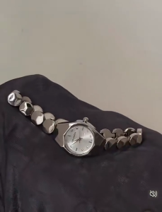 Elegant Small Women Quartz Watch Minimalist Fashion Wrist Watch