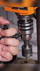 ZEO 4 Way Universal Chuck Zinc Alloy Four Head Wrench 4 in 1 Drills Chuck Key Drilling Tool