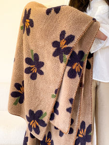 Winter Coral Fleece Blanket Office Nap Small Couch Cover Warm Cotton Velvet Bedding Lightweight Portable Soft Polyester Fiber