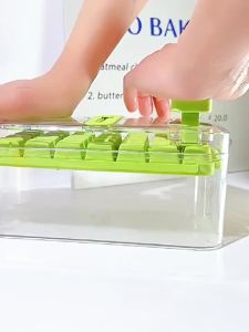 34/68 Grids Ice Cube Maker Box with Shovel Food Grade Frozen Ice Making Box Kitchen Ice Cube Molder