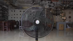 BIGLITE BGY-52 WHT/BLK SOLAR STAND FAN TWO-WAY POWERED STAND FAN 25W WITH SOLAR PANEL