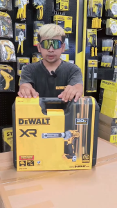 DEWALT เครื่องปอกสายไฟ ปอกสายสายเคเบิ้ล ไร้สาย 20V พร้อมหัวเปลี่ยน 20 ขนาด รุ่น DCE151NT ++เฉพาะตัวเครื่อง ไม่รวมแบตเตอรี่++