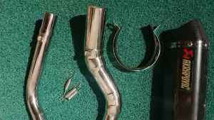 Akrapovic 370mmfullsystem w/silencer -- SZ (51mm)