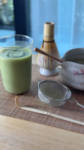 Chawan + Chasen holder | ถ้วยชงมัทฉะ พร้อมแท่นวางแปรง งานไทย แฮนด์คราฟท์