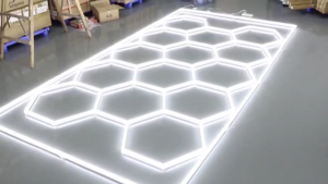 ติดตั้งง่าย ไฟรังผึ้ง LED ไฟเพดาน ไฟติดฝ้า ไฟคาร์แคร์ ไฟโชว์รถ ไฟโรงรถ ความสว่างสูง  ประหยัดพลังงาน กันน้ำกันชื้น