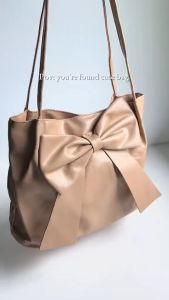 Womens Crescent Bag Butterfly shoulder bag Zipper Closure Fashion Underarm Bag Simple Style New Trendy Womens Shoulder