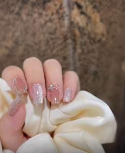 Nailbox - Móng Úp Thiết Kế Thủ Công Mẫu Thạch Hồng Tím Kết Hợp Mắt Mèo Sang Chảnh