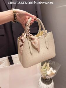 High Quality Large Capacity Tote for Commute