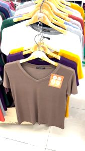 SunnyBoutique เสื้อยืด ผู้หญิง ผ้าเรยอน Rayon คอวี แขนสั้น สีพื้น นิ่ม ใส่สบาย ริ้วรอย 38-42 สกุล เสื้อ