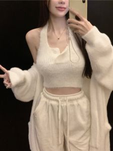 เสื้อกั๊กคอวีแขนกุดผ้าขนกระต่ายนุ่มสำหรับผู้หญิงในฤดูใบไม้ร่วงและฤดูหนาว เสื้อชั้นในสั้นสุดเทรนด์ INS เสื้อคลุมแบบสวมหัว