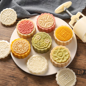Traditional Pattern Mooncake Mold Hand Press Style Baking Press Flowering Ice Skin Kitchen Cooking Tool round Shape Plastic