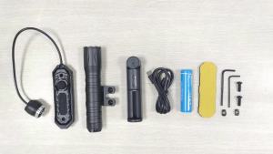Professional Richfire Tactical Rifle Flashlight 1800 Lumens Rechargeable Hunting Torch Light with Strobe Mode 20mm Rail Mounted