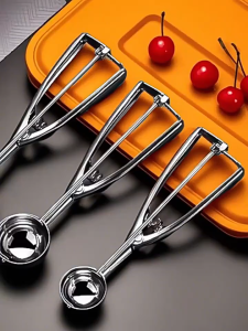 1 PCS Stainless Steel Multifunctional Scoop 4/5 cm to Digging Ice Cream & Fruit Ball