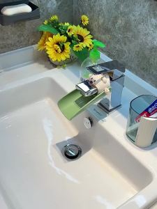 LUOCHENG | No-drilling Multi-functional Bathroom Hair Dryer Rack