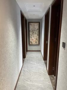 Trang Trí Tường Nghệ Thuật Hoa Và Chim Phong Cách Mỹ Cổ Điển
