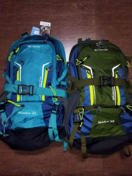 30 l hiking & backpacking pack backpah Mountain Warehouse Pace 30L Backpack - Black