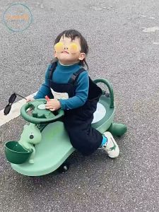 Xe Chòi Chân Cho Bé 1 Tuổi Đến 5 Tuổi – Xe Lắc Đồ Chơi Đẩy Chân Thăng Bằng Có Nhạc Và Tựa Lưng ba màu - MK23016