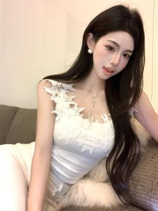 GUZILIAN | French Sweet And Spicy Floral 3D Printed Strap Vest Womens Outerwear Winter High-End Style Commute Korean Slim Fit Velvet Thickened