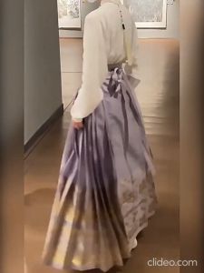 daidai (Ready Stock) Mamianqun Hanfu Cheongsam Baju Long Skirt Chinese Traditional Blouse 明制织金马面裙套装改良版国风新中式汉服女成人飞机袖上衣