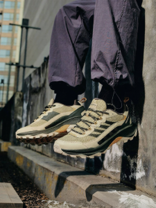 Merrell | High Waterproof Slip-resistant Cushioned Hiking Boots