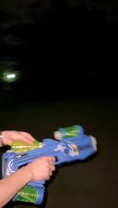 【2025 รุ่นใหม่ล่าสุด】 ปื นฉีดน้ำไฟฟ้า สงกรานต์ 1500ml อัตโนมัติ ปื นฉีดน้ำ ยิงไกล  จุเยอะ water gun แสงไฟสุดเจ๋ง