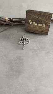 Gothic Cross Skull Necklace Mens Retro Hip Hop Street Style Biker Fashion Pendant Stainless Steel Jewelry Gift Wooden Box