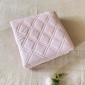 Ultra-Cool Sensation Moisture-Wicking Breathable Bed Pad Double-Sided for Single And Double Beds Summer Cooling Mat Bedding