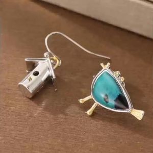 Cartoon Asymmetrical Two-Color Birdhouse Pendant Earrings for Ladies Suitable for Fresh and Elegant Daily Casual Outfits