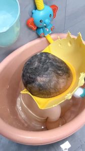 หมวกแชมพูป้องกันแบบหูเด็ก ปรับ กันน้ำและกันกระเซ็น หมวกมีอาบน้ำแชมพู หมวกมีอาบน้ำเด็ก ปริมาณ 400 บาท