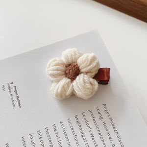 Cute Knitted Hair Accessories Flower Side Hair Clips Womens Hairpins Fresh out New Style Korean Style Winter Collection