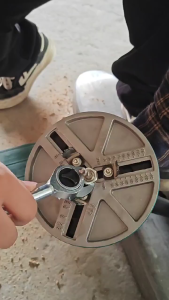 โฮลซอ เจาะฝ้า เจาะไม้ เจาะวงกลมปรับขนาดได้ 45-130 มม. Adjustable Punch Saw Tool for Drilling Adjustable Hole Saw Diameter Size 45-130 mm. (จัดส่งจากประเทศไทย)