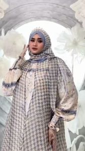 Rinaya Set By Almeyra Premium Gamis Set Hijab Segi 4 Bahan Armany Silk Printing