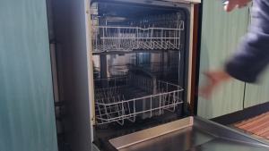 BuildLife Gallon Water Bottles with Times to Drink - Gallon Water Jug - 1 Gallon Water Bottle–128 oz Water BottleOne Gallon Water Bottle with Time Marke and Flip Top Leak Proof Lid for Gym