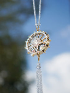 New Creative Crystal Car Hanging Ornament Luxury Womens Style Automobile Decoration Elegant Rearview Mirror Pendant