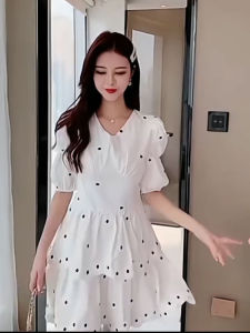 SHUAIYUE | Đầm Ngắn Dây V Eo Thon Hoa Văn Chấm Bi Nhẹ Nhàng & Ngọt Ngào Phong Cách Pháp