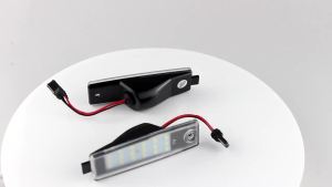 2Pcs Car LED Number License Plate Light for Toyota Highlander 07-13 Harrier H200 200 Series Hiace/Hiace S.B.V Land Cruiser 200