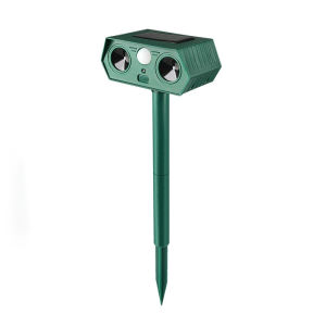 Outdoor solar powered rodent repellent ultrasonic high-power insect repellent outdoor garden and yard animal repellent