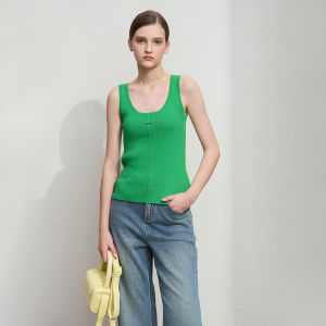 Amii 2025 Autumn New Style Womens Slim Fit Knitted Strap Vest Metal Decoration round Neck Top Commute Style Fashion Inner Wear