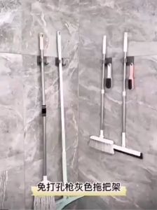 【Woody】 Mop Holder Hooks Bathroom Wall Sticker Mounted Trackless Clamp Bathroom Broom Shelf Penjepit Pel Lantai Dan Sapu Rumah